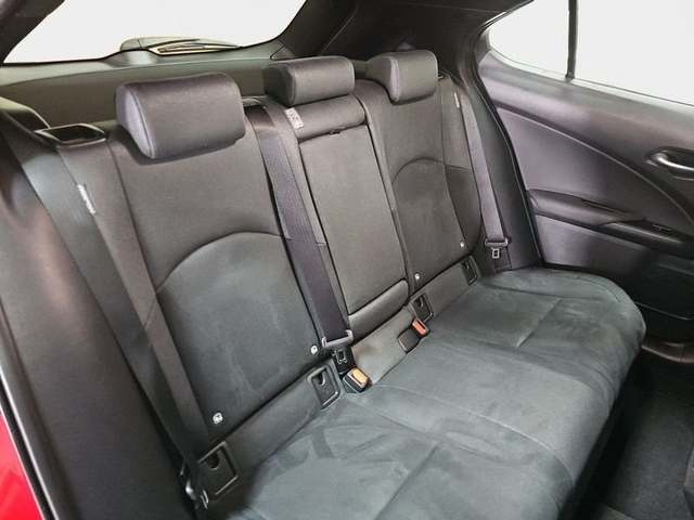 Lexus UX 250h Business 2WD 135 kW (184 CV) Vehículo usado en Madrid - 7 Lexus UX 250h Business 2WD 135 kW (184 CV) Vehículo usado en Madrid - 7