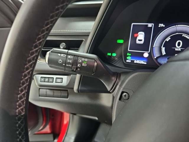 Lexus UX 250h Business 2WD 135 kW (184 CV) Vehículo usado en Madrid - 17 Lexus UX 250h Business 2WD 135 kW (184 CV) Vehículo usado en Madrid - 17