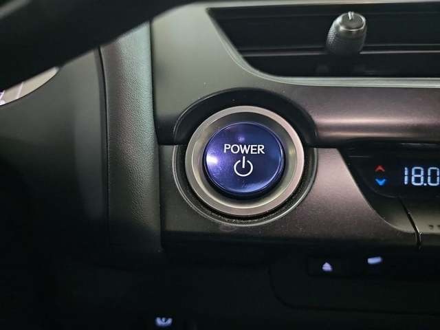 Lexus UX 250h Business 2WD 135 kW (184 CV) Vehículo usado en Madrid - 19 Lexus UX 250h Business 2WD 135 kW (184 CV) Vehículo usado en Madrid - 19