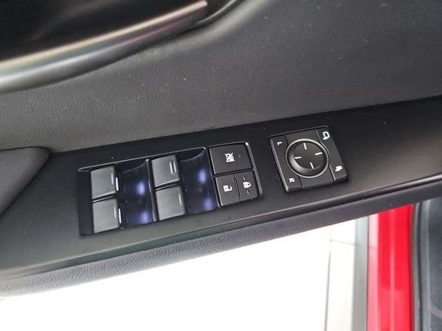 Lexus UX 250h Business 2WD 135 kW (184 CV) Vehículo usado en Madrid - 24 Lexus UX 250h Business 2WD 135 kW (184 CV) Vehículo usado en Madrid - 24