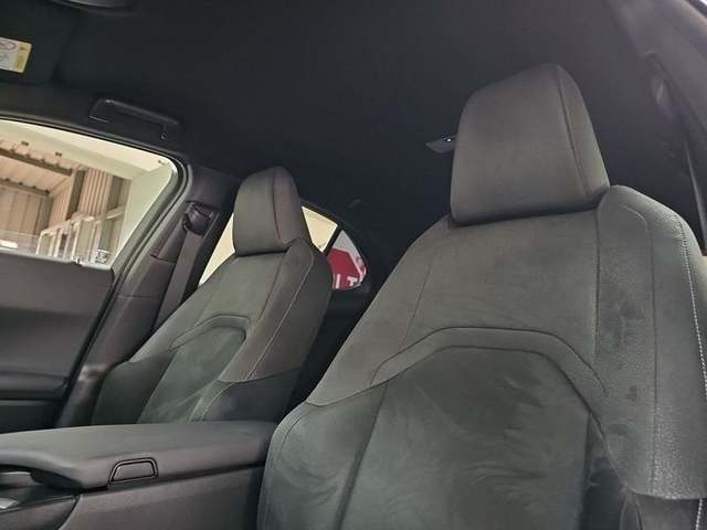 Lexus UX 250h Business 2WD 135 kW (184 CV) Vehículo usado en Madrid - 33 Lexus UX 250h Business 2WD 135 kW (184 CV) Vehículo usado en Madrid - 33