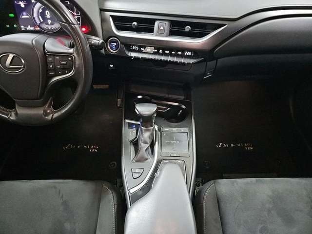 Lexus UX 250h Business 2WD 135 kW (184 CV) Vehículo usado en Madrid - 8 Lexus UX 250h Business 2WD 135 kW (184 CV) Vehículo usado en Madrid - 8