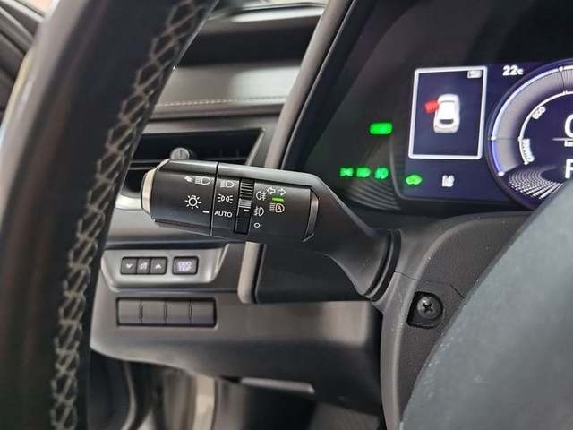 Lexus UX 250h Business 2WD 135 kW (184 CV) Vehículo usado en Madrid - 17 Lexus UX 250h Business 2WD 135 kW (184 CV) Vehículo usado en Madrid - 17