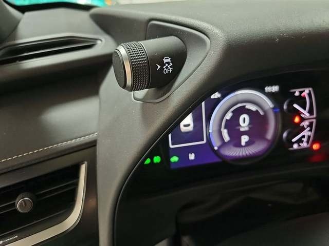 Lexus UX 250h Business 2WD 135 kW (184 CV) Vehículo usado en Madrid - 21 Lexus UX 250h Business 2WD 135 kW (184 CV) Vehículo usado en Madrid - 21