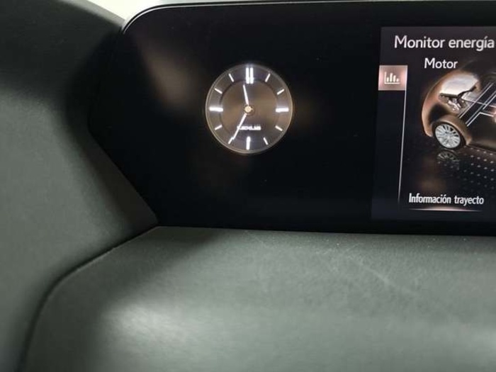 Lexus UX 250h Business 2WD 135 kW (184 CV) Vehículo usado en Madrid - 32 Lexus UX 250h Business 2WD 135 kW (184 CV) Vehículo usado en Madrid - 32