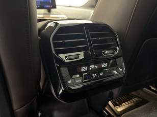 BMW iX xDrive40 240 kW (326 CV) 86545085 en Barcelona