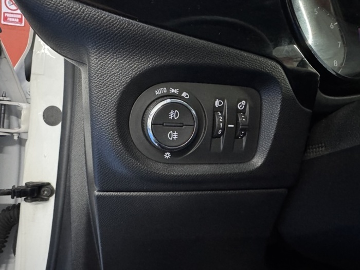 OpelCorsa 1.5D DT S&S Elegance 75 kW (102 CV) Vehículo usado en Barcelona - 11 OpelCorsa 1.5D DT S&S Elegance 75 kW (102 CV) Vehículo usado en Barcelona - 11