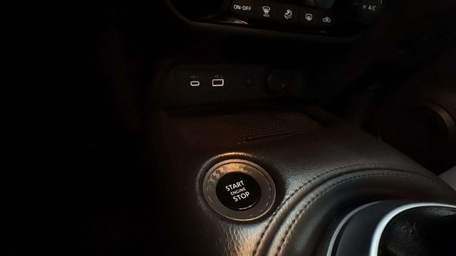 NissanJuke DIG-T N-Connecta 4x2 84 kW (114 CV) Vehículo usado en Barcelona - 14