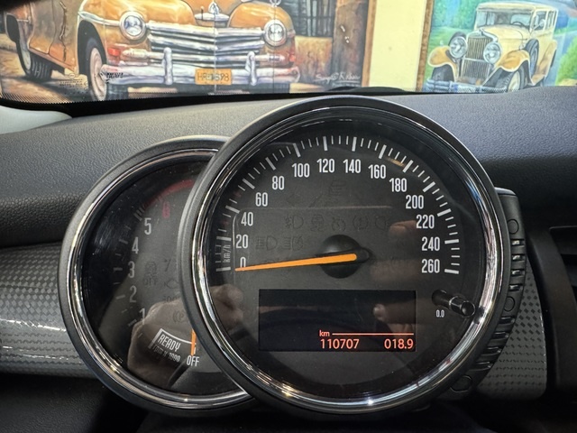 MINIMINI 3 Puertas Cooper D 85 kW (116 CV) Vehículo usado en Barcelona - 15