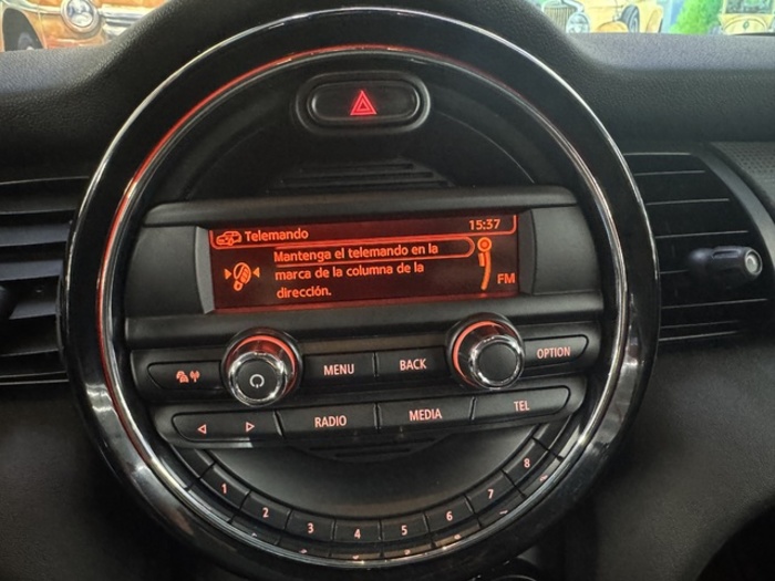 MINIMINI 3 Puertas Cooper D 85 kW (116 CV) Vehículo usado en Barcelona - 18 MINIMINI 3 Puertas Cooper D 85 kW (116 CV) Vehículo usado en Barcelona - 18