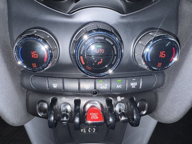 MINIMINI 3 Puertas Cooper D 85 kW (116 CV) Vehículo usado en Barcelona - 22