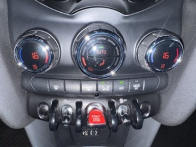 MINI MINI 3 Puertas Cooper D 85 kW (116 CV) MINI MINI 3 Puertas Cooper D 85 kW (116 CV)