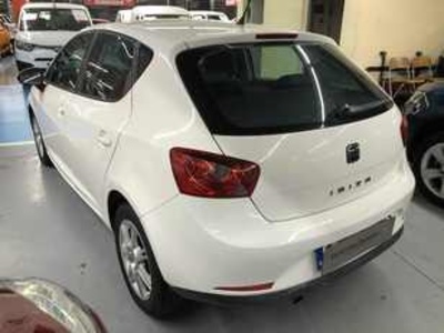 SEAT Ibiza 1.6 TDI DPF Style 77 kW (105 CV) SEAT Ibiza 1.6 TDI DPF Style 77 kW (105 CV)