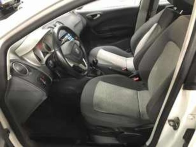 SEAT Ibiza 1.6 TDI DPF Style 77 kW (105 CV) SEAT Ibiza 1.6 TDI DPF Style 77 kW (105 CV)