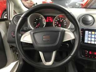 SEAT Ibiza 1.6 TDI DPF Style 77 kW (105 CV) SEAT Ibiza 1.6 TDI DPF Style 77 kW (105 CV)