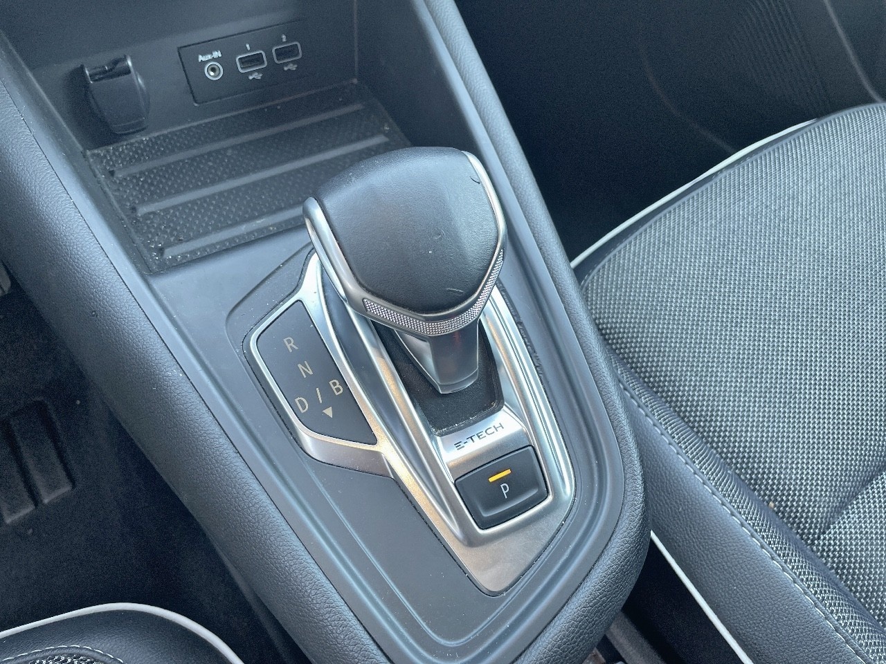 Renault Captur Zen E-TECH Híbrido enchufable 118 kW (160 CV) - 7