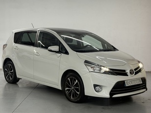 Toyota Verso 130 Advance 97 kW (132 CV) Toyota Verso 130 Advance 97 kW (132 CV)