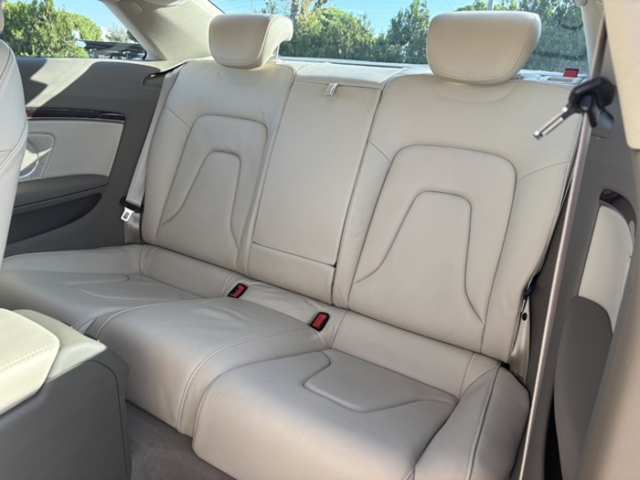 AudiA5 Coupe 3.2 FSI quattro 195 kW (265 CV) tiptronic Vehículo usado en Barcelona - 12 AudiA5 Coupe 3.2 FSI quattro 195 kW (265 CV) tiptronic Vehículo usado en Barcelona - 12