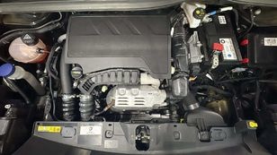 Peugeot 2008 PureTech 100 S&S Active 75 kW (100 CV) Peugeot 2008 PureTech 100 S&S Active 75 kW (100 CV)