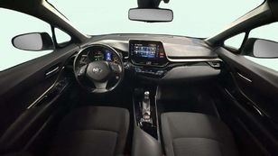 Toyota C-HR 1.8 125H Advance 90 kW (122 CV) Toyota C-HR 1.8 125H Advance 90 kW (122 CV)