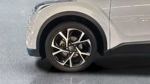 Toyota C-HR 1.8 125H Advance 90 kW (122 CV) Toyota C-HR 1.8 125H Advance 90 kW (122 CV)