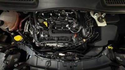 Ford Kuga 1.5 EcoBoost Trend 4x2 88 kW (120 CV) Ford Kuga 1.5 EcoBoost Trend 4x2 88 kW (120 CV)