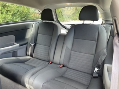 Volvo C30 1.6 Momentum 74 kW (100 CV) Volvo C30 1.6 Momentum 74 kW (100 CV)