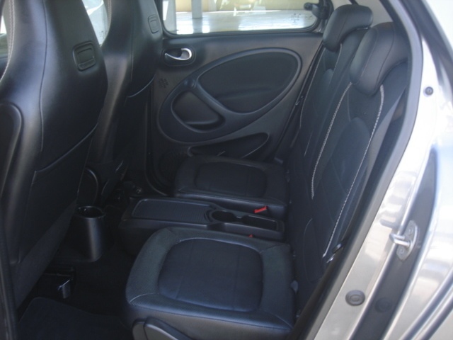 SmartForFour Brabus 80 kW (109 CV) Vehículo usado en Barcelona - 15