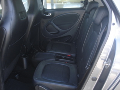 Smart ForFour Brabus 80 kW (109 CV) Smart ForFour Brabus 80 kW (109 CV)