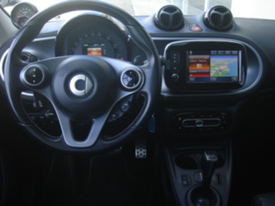 Smart ForFour Brabus 80 kW (109 CV) Smart ForFour Brabus 80 kW (109 CV)