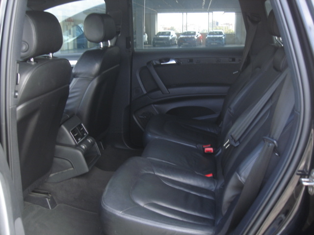 AudiQ7 Ambition 3.0 TDI CD quattro 180 kW (245 CV) tiptronic Vehículo usado en Barcelona - 9