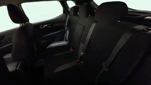 Nissan Qashqai DIG-T 140 mHEV Acenta 4x2 103 kW (140 CV) Nissan Qashqai DIG-T 140 mHEV Acenta 4x2 103 kW (140 CV)