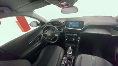 Peugeot 2008 PureTech 130 S&S Allure Pack EAT8 96 kW (130 CV) Peugeot 2008 PureTech 130 S&S Allure Pack EAT8 96 kW (130 CV)
