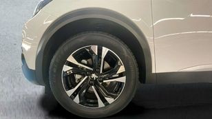 Peugeot 2008 PureTech 130 S&S Allure Pack EAT8 96 kW (130 CV)