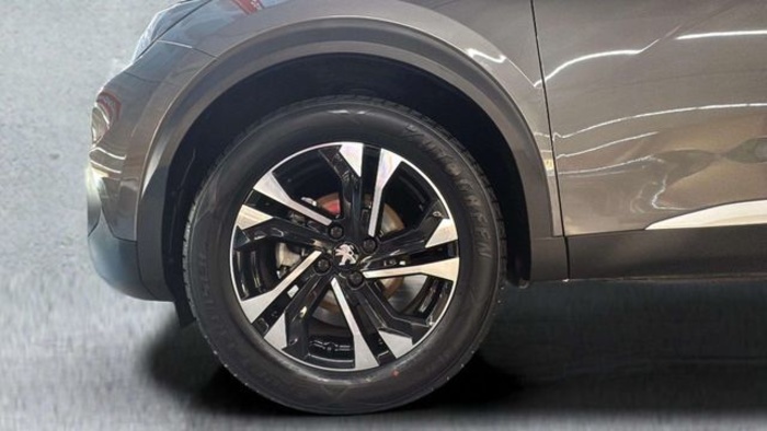Peugeot2008 PureTech 130 S&S Allure Pack EAT8 96 kW (130 CV) Vehículo usado en Barcelona - 19 Peugeot2008 PureTech 130 S&S Allure Pack EAT8 96 kW (130 CV) Vehículo usado en Barcelona - 19