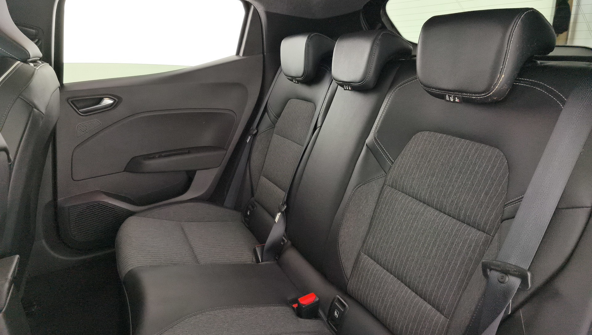 Renault Clio Techno TCe 66 kW (90 CV) - 18