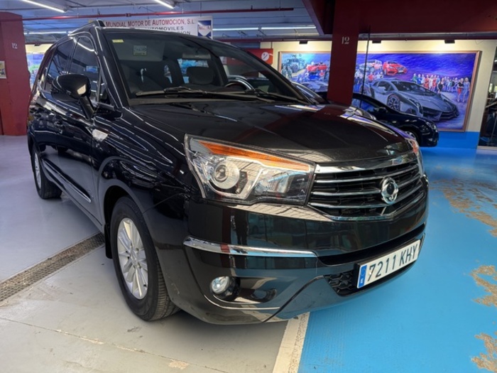 SsangyongRodius D22T Premium 131 kW (178 CV) Vehículo usado en Barcelona - 2 SsangyongRodius D22T Premium 131 kW (178 CV) Vehículo usado en Barcelona - 2