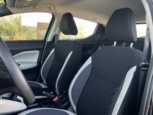 Nissan Micra 1.0 G Acenta 52 kW (71 CV)