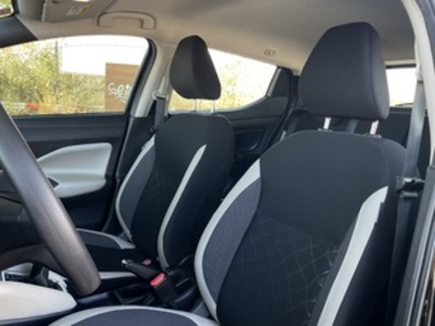 Nissan Micra 1.0 G Acenta 52 kW (71 CV) Nissan Micra 1.0 G Acenta 52 kW (71 CV)