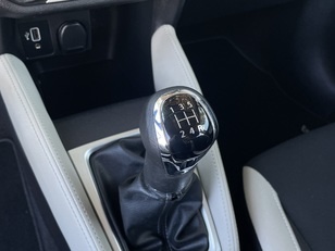 Nissan Micra 1.0 G Acenta 52 kW (71 CV)