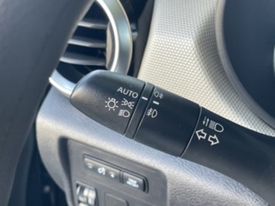 Nissan Micra 1.0 G Acenta 52 kW (71 CV) Nissan Micra 1.0 G Acenta 52 kW (71 CV)