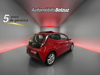 Toyota Aygo 1.0 70 x-play 51 kW (69 CV) Toyota Aygo 1.0 70 x-play 51 kW (69 CV)