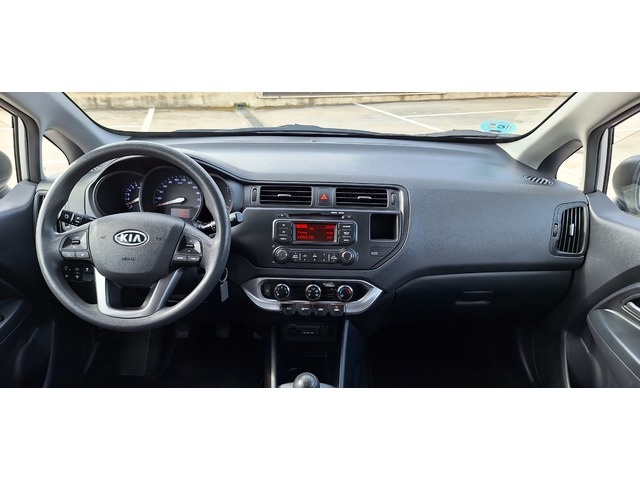 KiaRio 1.2 CVVT Concept 63 kW (85 CV) Vehículo usado en Barcelona - 10