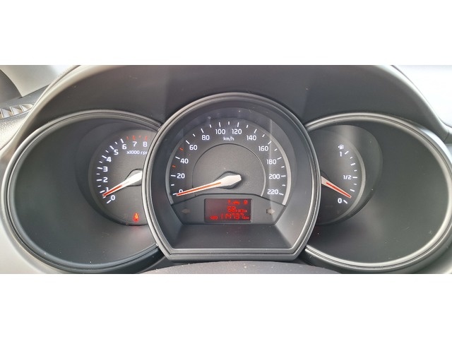 KiaRio 1.2 CVVT Concept 63 kW (85 CV) Vehículo usado en Barcelona - 12