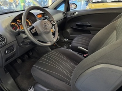 Opel Corsa 1.4 Color Edition 74 kW (100 CV) Opel Corsa 1.4 Color Edition 74 kW (100 CV)
