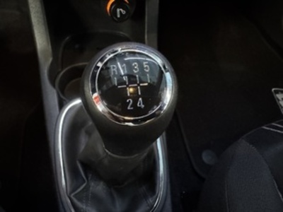 Opel Corsa 1.4 Color Edition 74 kW (100 CV) Opel Corsa 1.4 Color Edition 74 kW (100 CV)