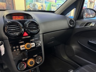 Opel Corsa 1.4 Color Edition 74 kW (100 CV) Opel Corsa 1.4 Color Edition 74 kW (100 CV)