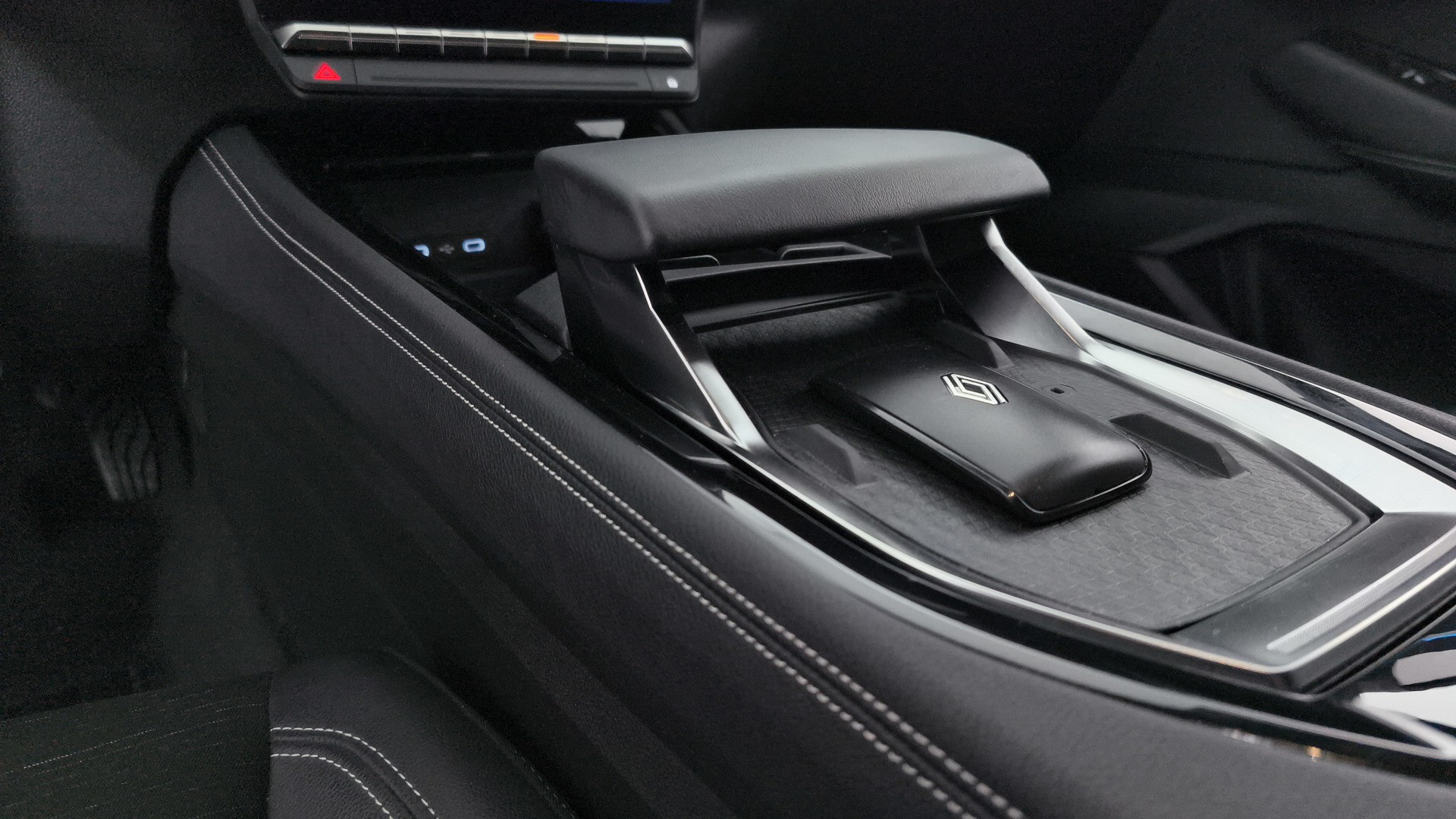 Renault Austral Techno Mild Hybrid Auto 116 kW (158 CV) - 24 Renault Austral Techno Mild Hybrid Auto 116 kW (158 CV) - 24