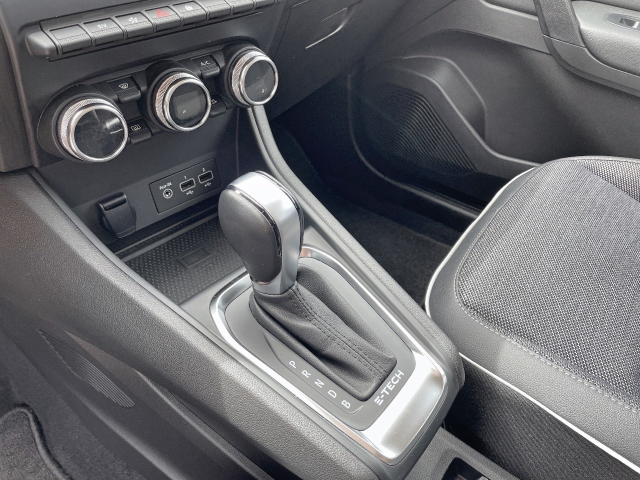 Renault Captur E-TECH PHEV 160 Fast Track 118 kW (160 CV) - 11