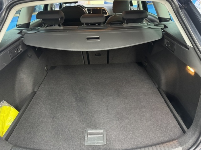 SEATLeón ST 1.5 EcoTSI S&S FR Fast Edition Plus DSG 110 kW (150 CV) Vehículo usado en Barcelona - 11 SEATLeón ST 1.5 EcoTSI S&S FR Fast Edition Plus DSG 110 kW (150 CV) Vehículo usado en Barcelona - 11